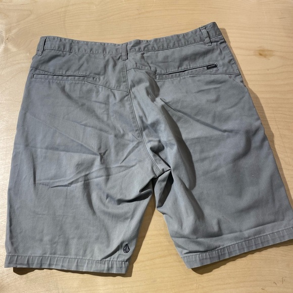 Volcom Men's Gray Shorts 38 (MS) - Picture 6 of 7